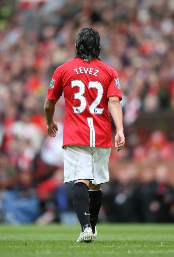 斯帕莱蒂与孔蒂的意甲逆转：那不勒斯击败尤文图斯，迎接新时代（那不勒斯逆袭尤文：斯帕莱蒂与孔蒂引领意甲新纪元）