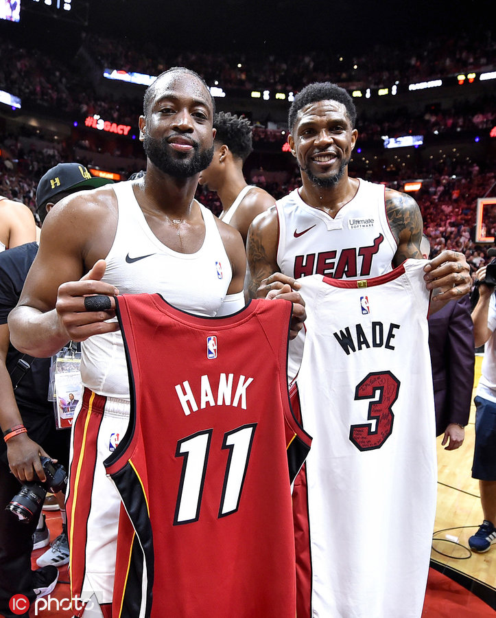 媒体人：河南球迷个人项目《制造越位》本周日将在郑州开展（媒体人称：河南球迷个人项目《制造越位》将于本周日在郑州启动）