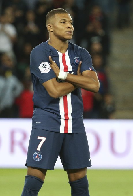 林加德难救主！主场不敌金泉，首尔已确定无缘下赛季亚精英赛（林加德独木难支，首尔主场不敌金泉，来季无缘亚精英赛）