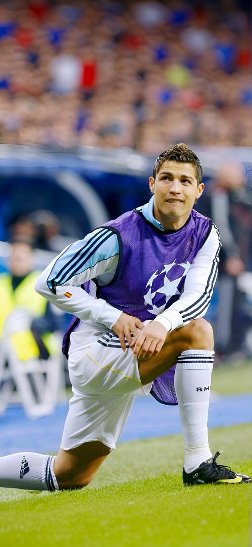 德天空：施洛特贝克因脚伤将缺席对阵卢森堡，有可能退出集训（德天空：施洛特贝克脚伤无缘战卢森堡，或将退出本期集训）