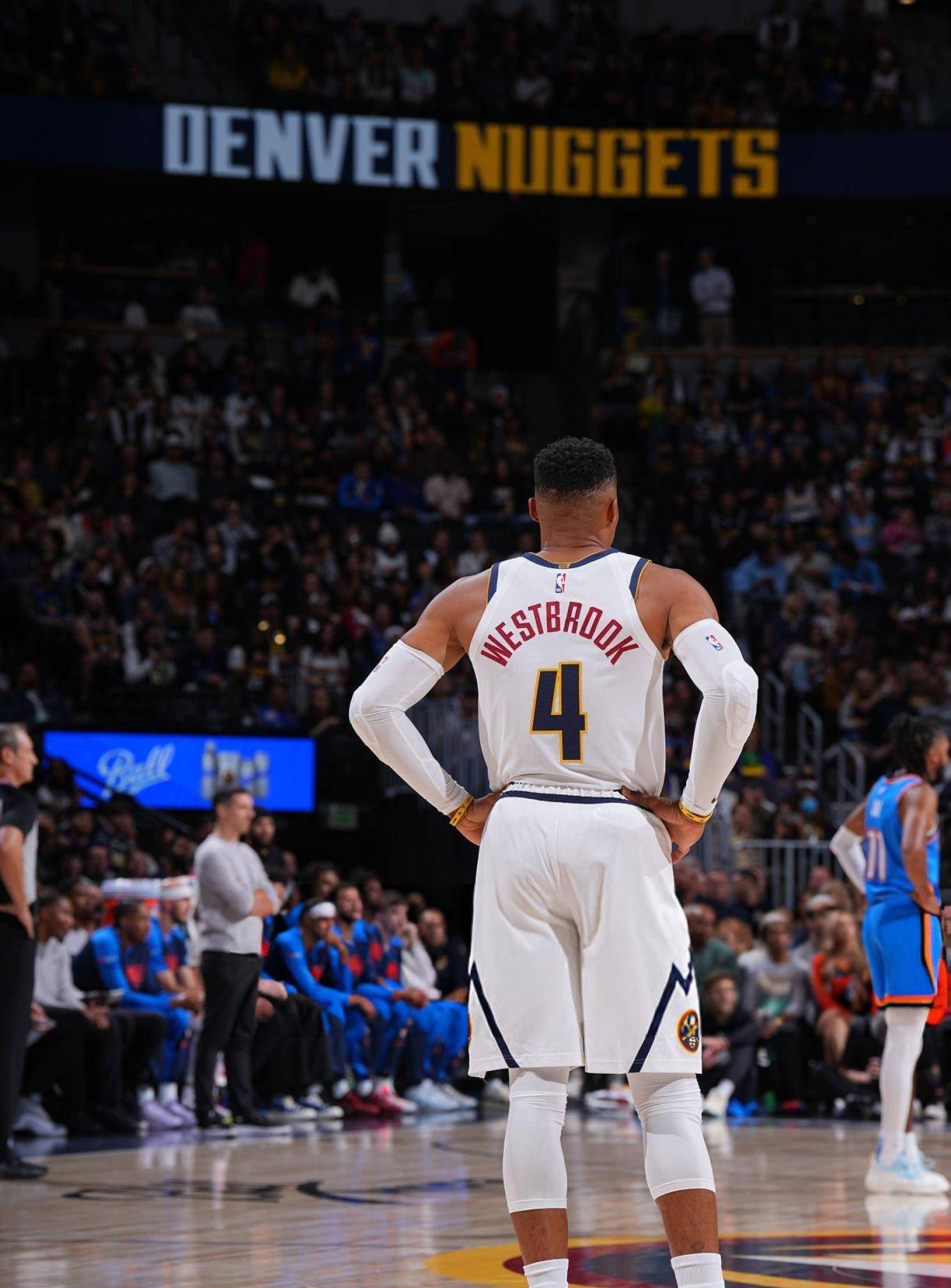 TA：利物浦担心伊萨克腿部遭受严重伤势，在等待核磁扫描结果（TA：利物浦忧伊萨克腿伤或重，正等MRI结果）