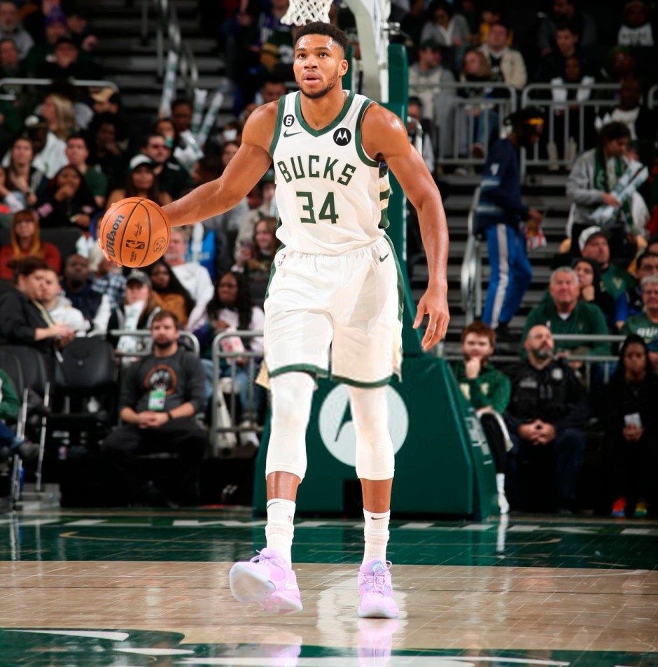 官方：斯坦科维奇从莫斯科斯巴达下课；事前曾用三种语言攻击记者（官方确认：莫斯科斯巴达解聘斯坦科维奇，此前曾以三种语言言语攻击记者）