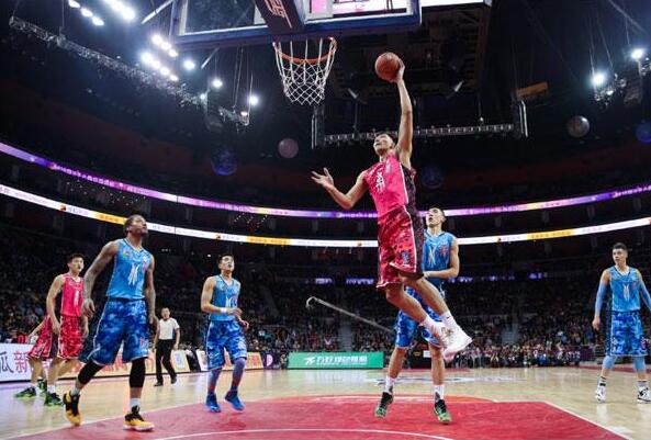 徐正源：争冠过程中球员已在场上竭尽全力；首尔队有很多优点（徐正源：争冠路上队员已拼尽全力，首尔队优点多）