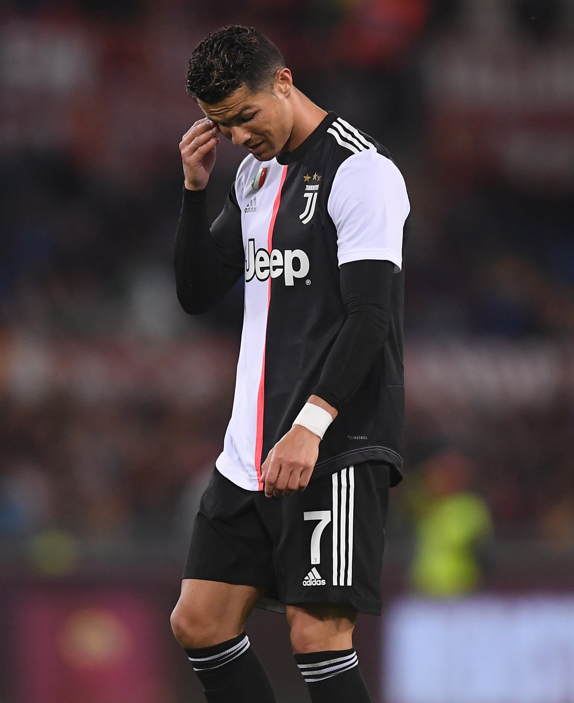 马卡盛赞库库：带领蓝军击溃巴萨，没人能质疑他国家队主力位置（马卡力挺库库：率切尔西痛击巴萨，国家队主力地位毋庸置疑）