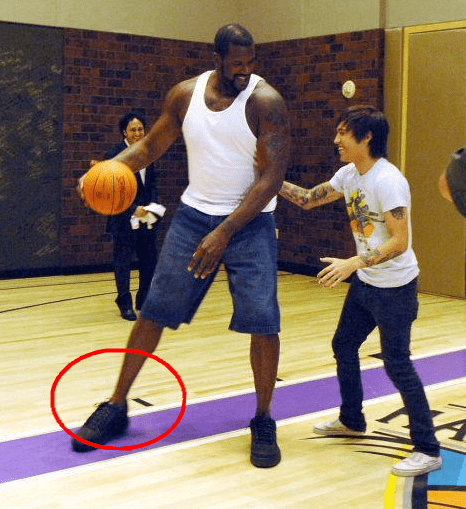 杰伦·约翰逊赛季第6次三双&生涯8次，创老鹰队史最多纪录（杰伦-约翰逊本季第6次斩获三双，生涯累计8次，改写老鹰队史三双最多纪录）