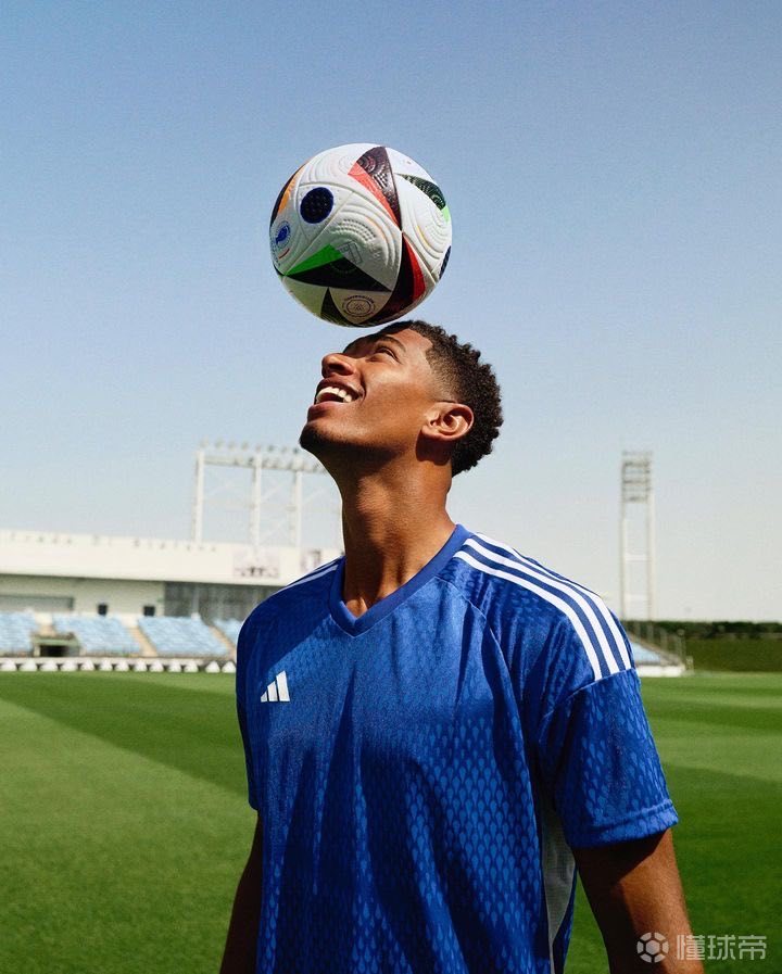 开拓者替补中锋投射出色，但防守和篮板表现令人堪忧（开拓者替补中锋投篮亮眼，防守与篮板成隐忧）