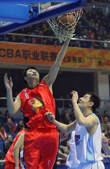 科尔：库里今天战森林狼没有出场时间限制（科尔称库里今日对阵森林狼将不受出场时间限制）